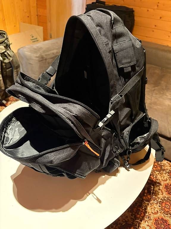 Zaini: CEST® Tactical Modular Rucksack – Usato da Windlach venduto da Tangler89 1