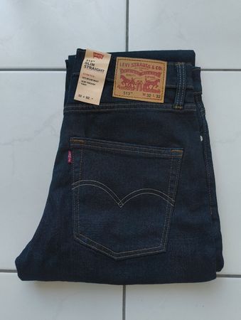 Levi's 513 Slim Straight Jeans Grösse W32 L32 neu