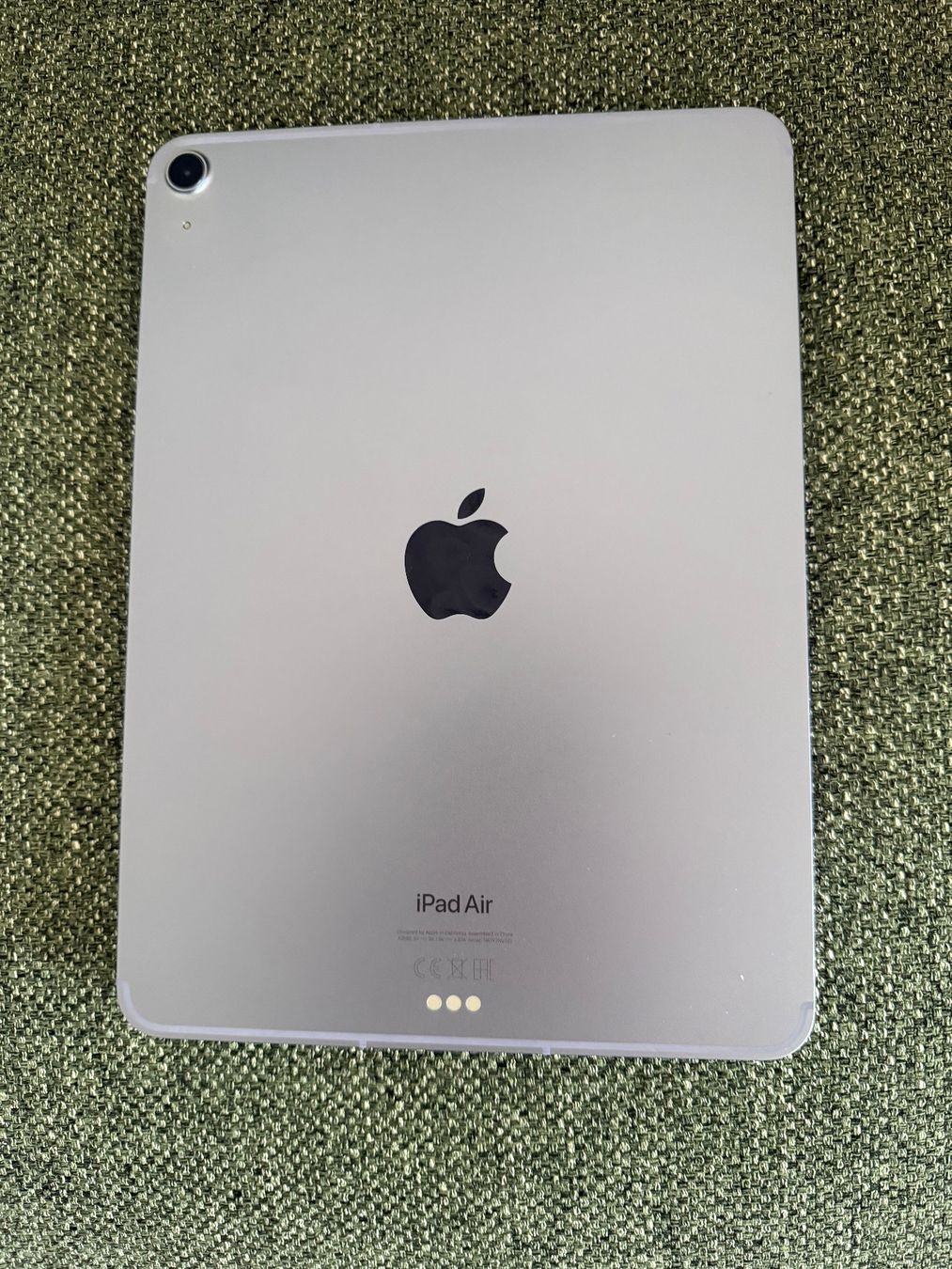 Apple Tablet PC: Apple IPAD Air WIFI und Cellular 2022 – Gebraucht aus Fislisbach von Hplattner