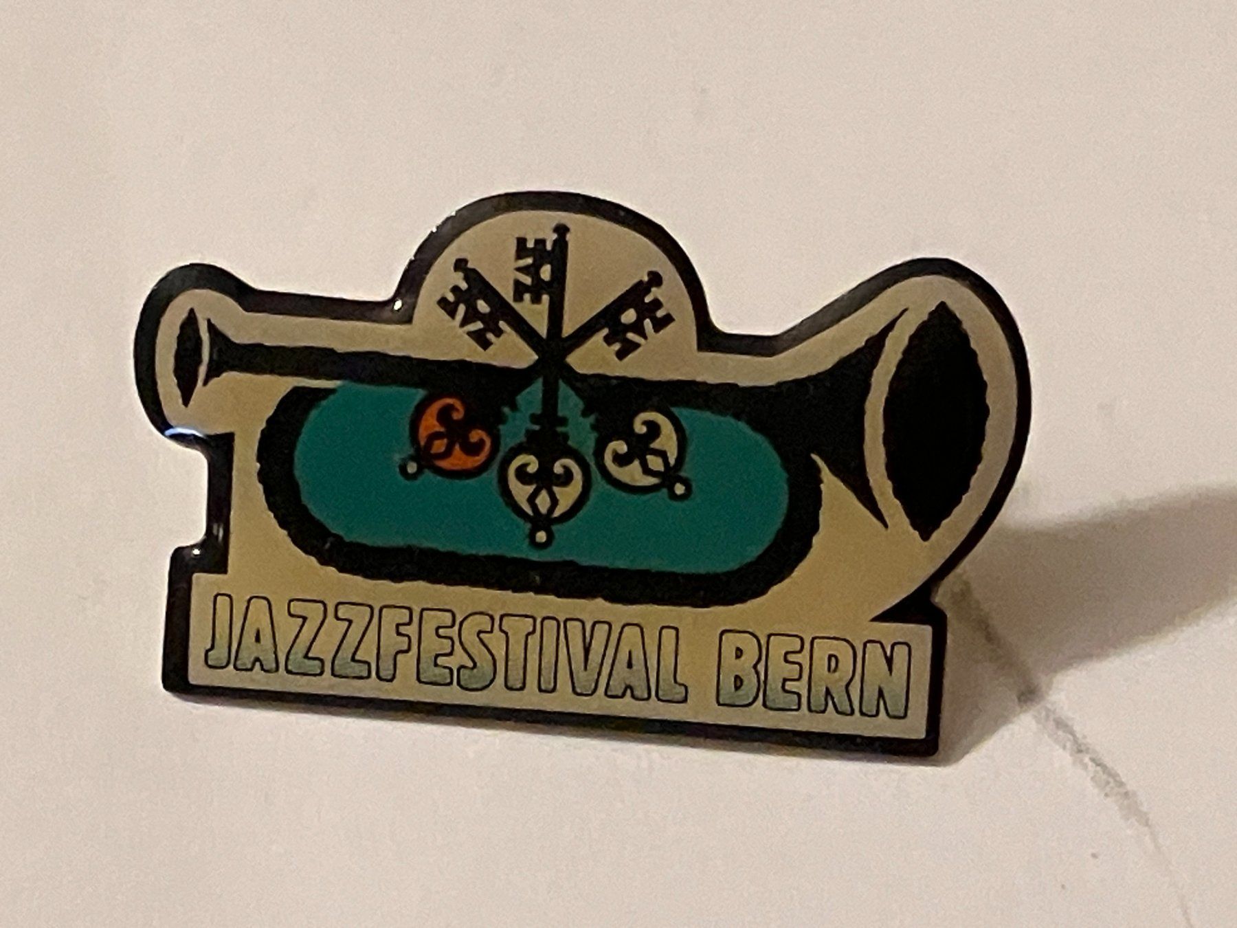 Placchette & Badge: 1 Pin Jazzfestival Bern – Usato da Basel venduto da djwwpp