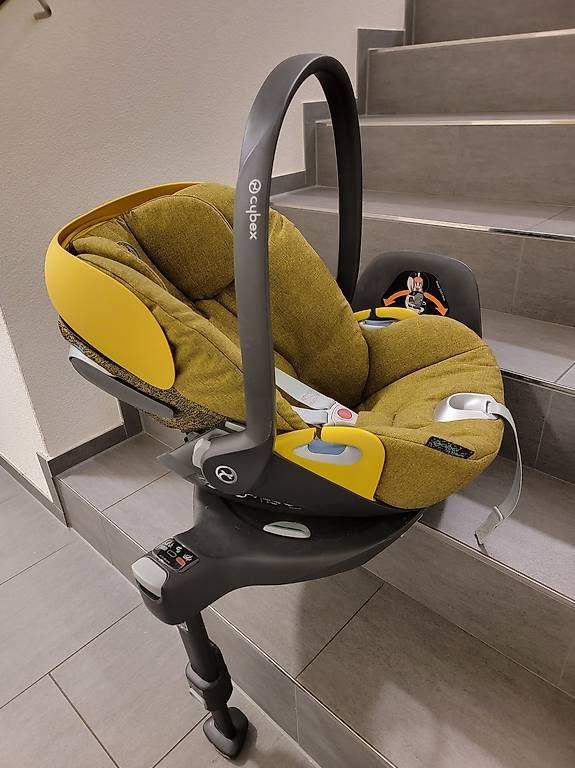 Cybex Seggiolini per auto: Cybex Cloud Z i-Size Plus, inkl. Base Z – Usato da Hochfelden venduto da designer_jk