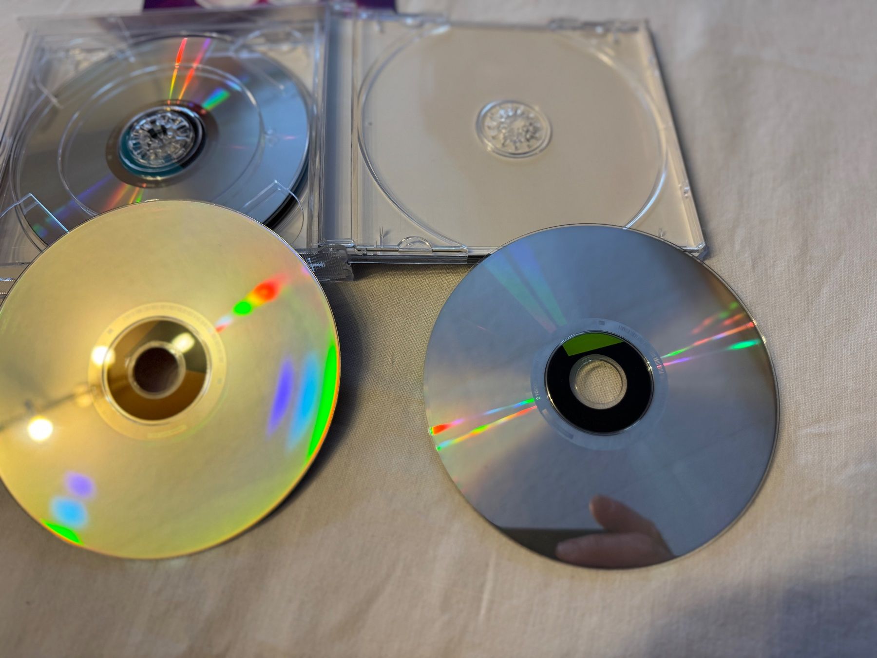 CD: Génération 90 - Compilation 4CDs, en très bon état! – Usato da La Chaux-de-Fonds venduto da Marteaux 4