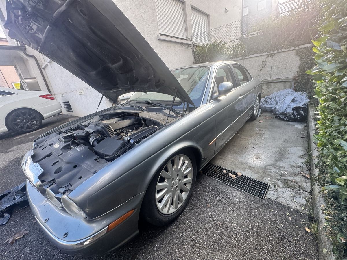 Jaguar Automobili: Jaguar xj8 Executive 3.5  – Difettoso da Windisch venduto da val_d66z 8