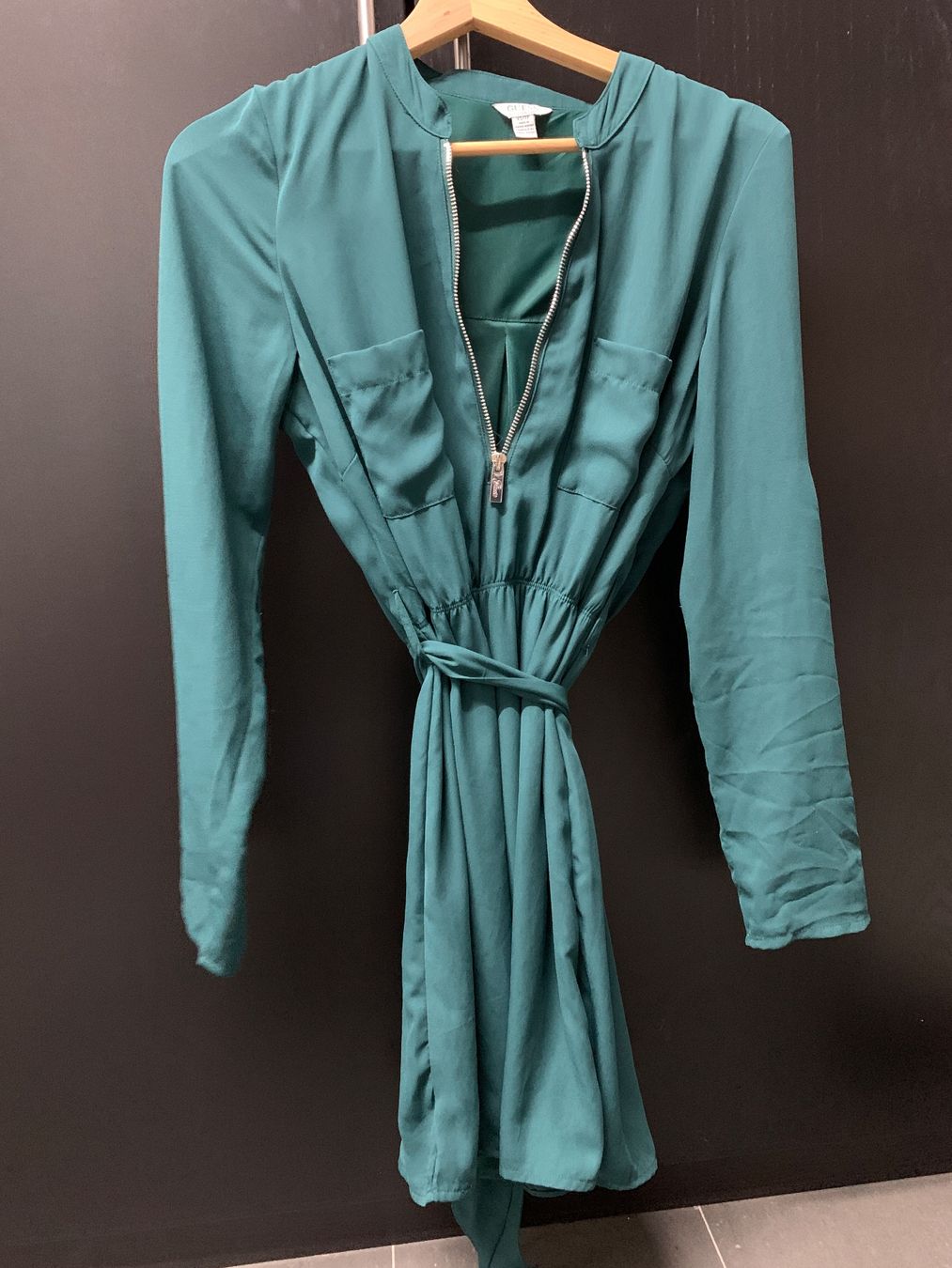 Guess Vestiti: Guess Hemdblusenkleid XS – Usato da Niederbipp venduto da Domenicana1984