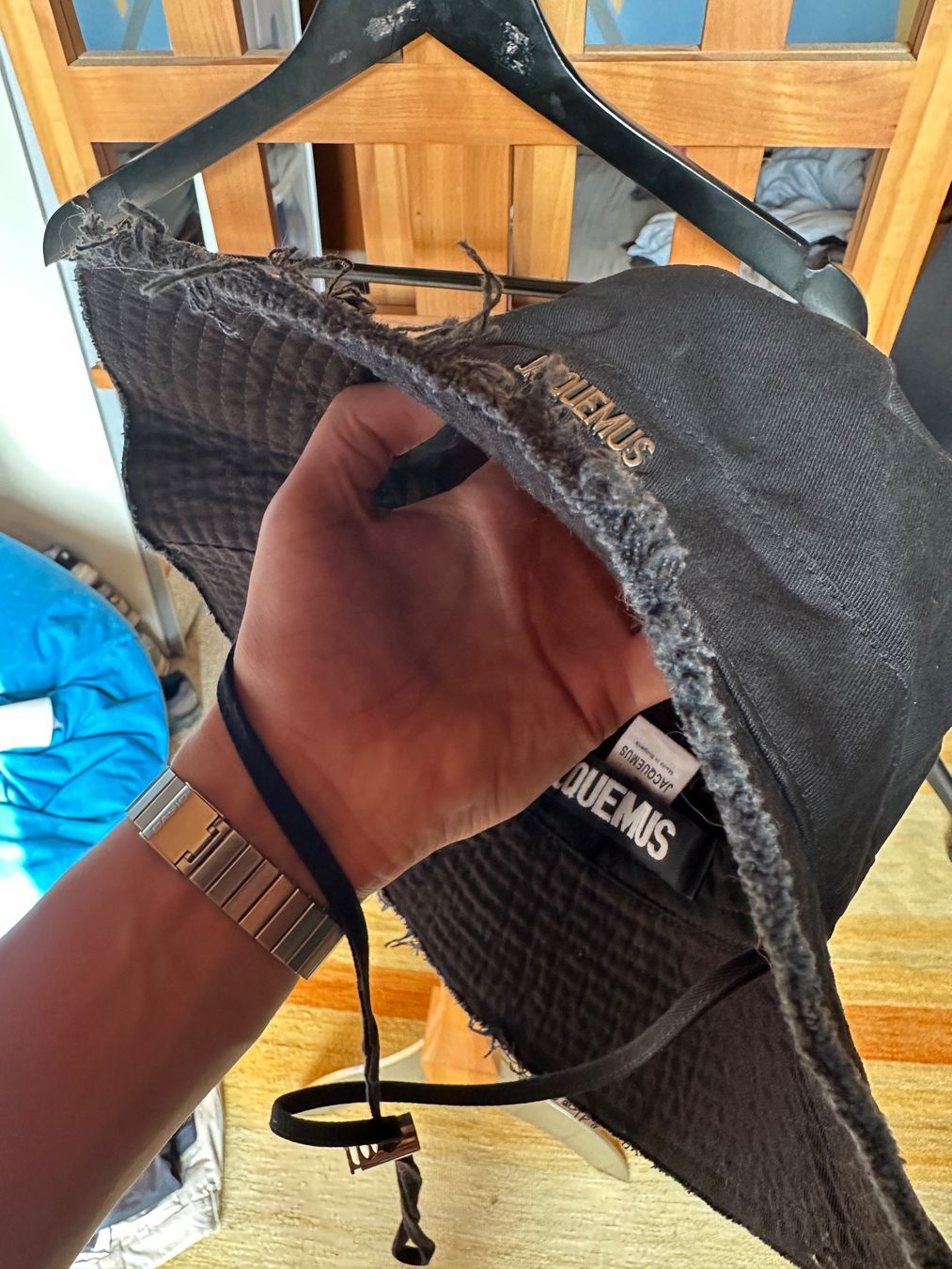 Jacquemus Copricapi, berretti & cappellini: Jacquemus Bob Artichaut taille 58 – Nuovo (secondo la descrizione) da Villars-Burquin venduto da Iliasso 2
