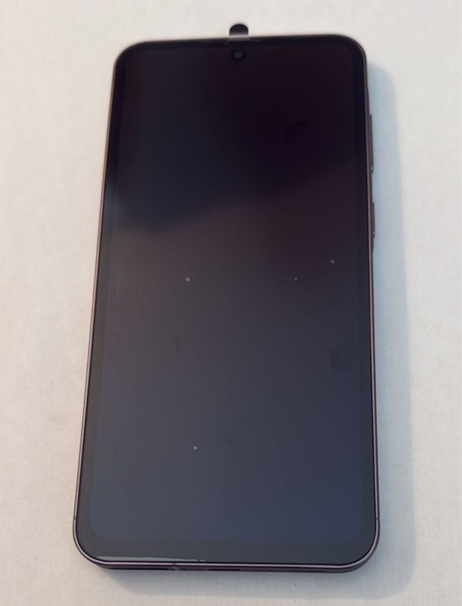 Samsung Telefoni cellulari / Smartphones: Display Samsung A56 5g OLED with frame – Nuovo e nell'imballaggio originale da Leukerbad venduto da mig_8bbp