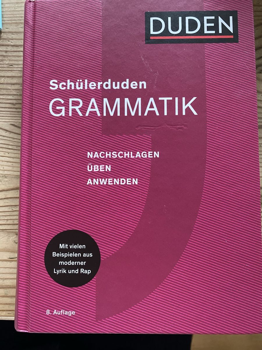 Livres: Schülerduden Grammatik  – D'occasion à St. Gallen par Margritli06