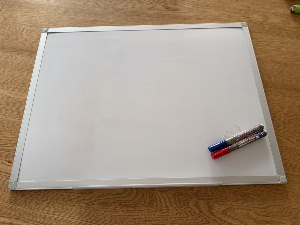 Lavagne: Whiteboard with markers - Perfect for back to school! – Usato da Altstätten SG venduto da ProPCH