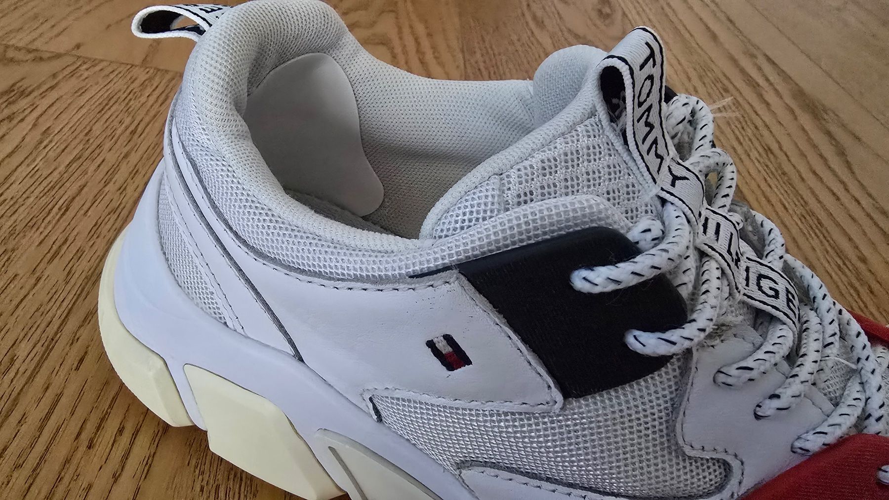 Tommy Hilfiger Scarpe da uomo: Tommy Hilfiger Sneaker Gr. 39,5 – Usato da Wabern venduto da Irakene 8