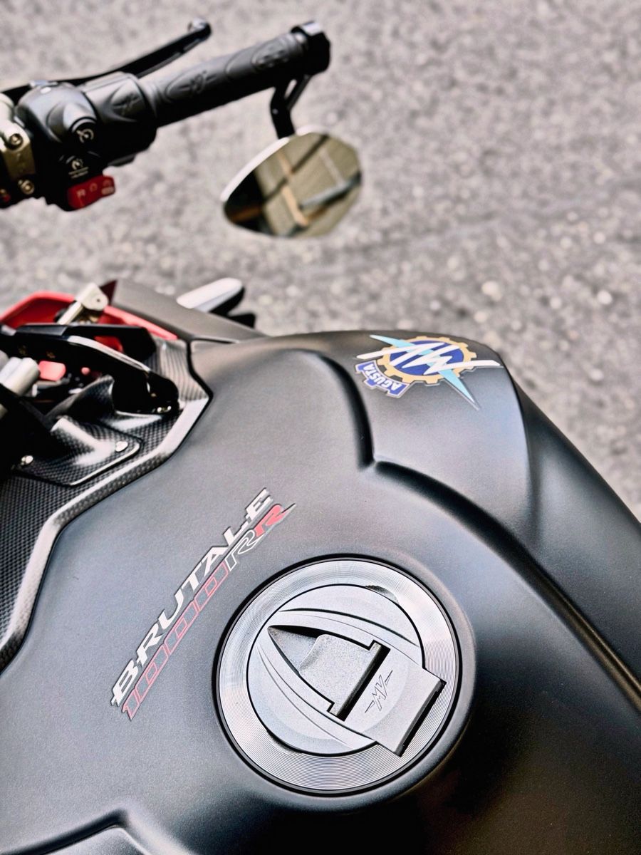 MV Agusta Strada: MV Agusta Brutale 1000RR – Usato da Wildegg venduto da phaenomen 1