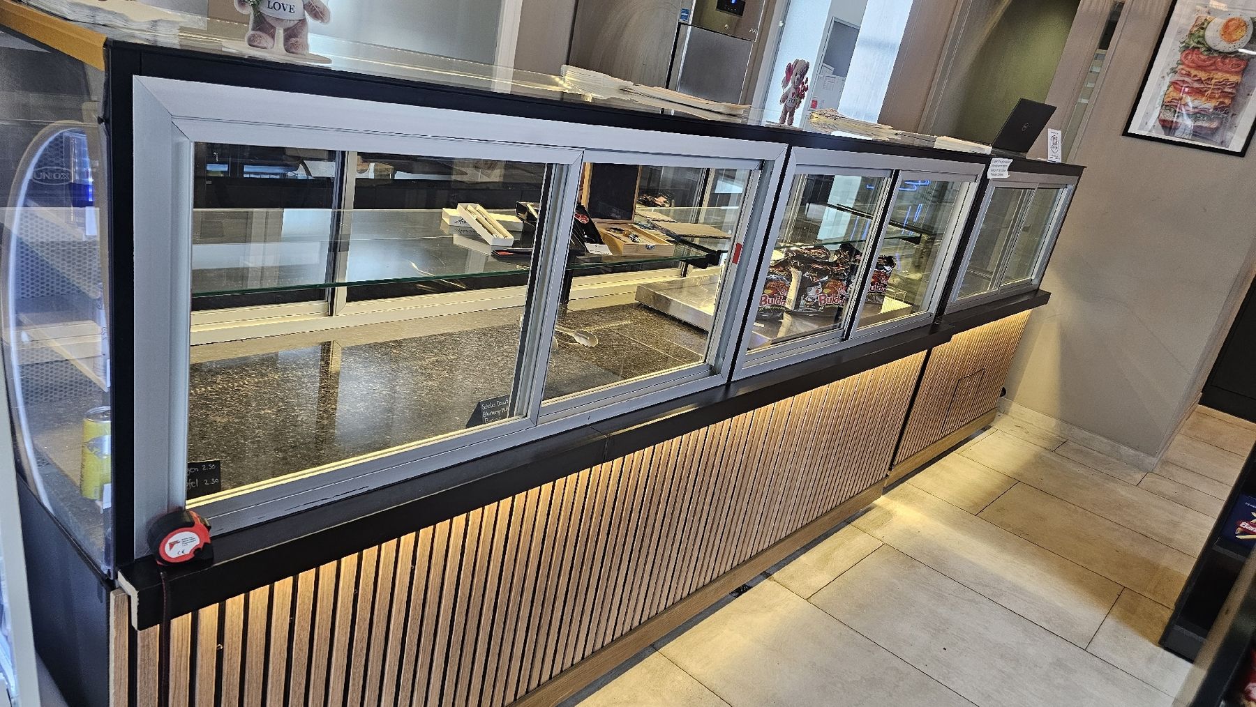 Allestimento di negozi e stand fieristici: Kühltheke und Vitrine – Usato da Dottikon venduto da kuli21