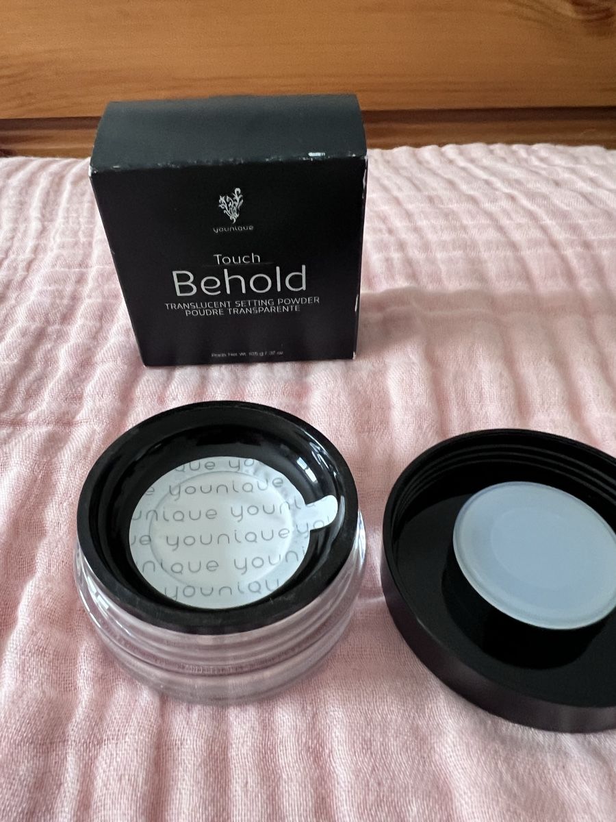 Make-up: Younique Touch Behold Translucent Setting Powder neu – Nuovo e nell'imballaggio originale da Unterterzen venduto da syllalex 1