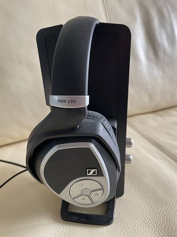 Cuffie: Sennheiser HDR195 Funkkopfhörer – Usato da Gelterkinden venduto da RemoViscardi 1