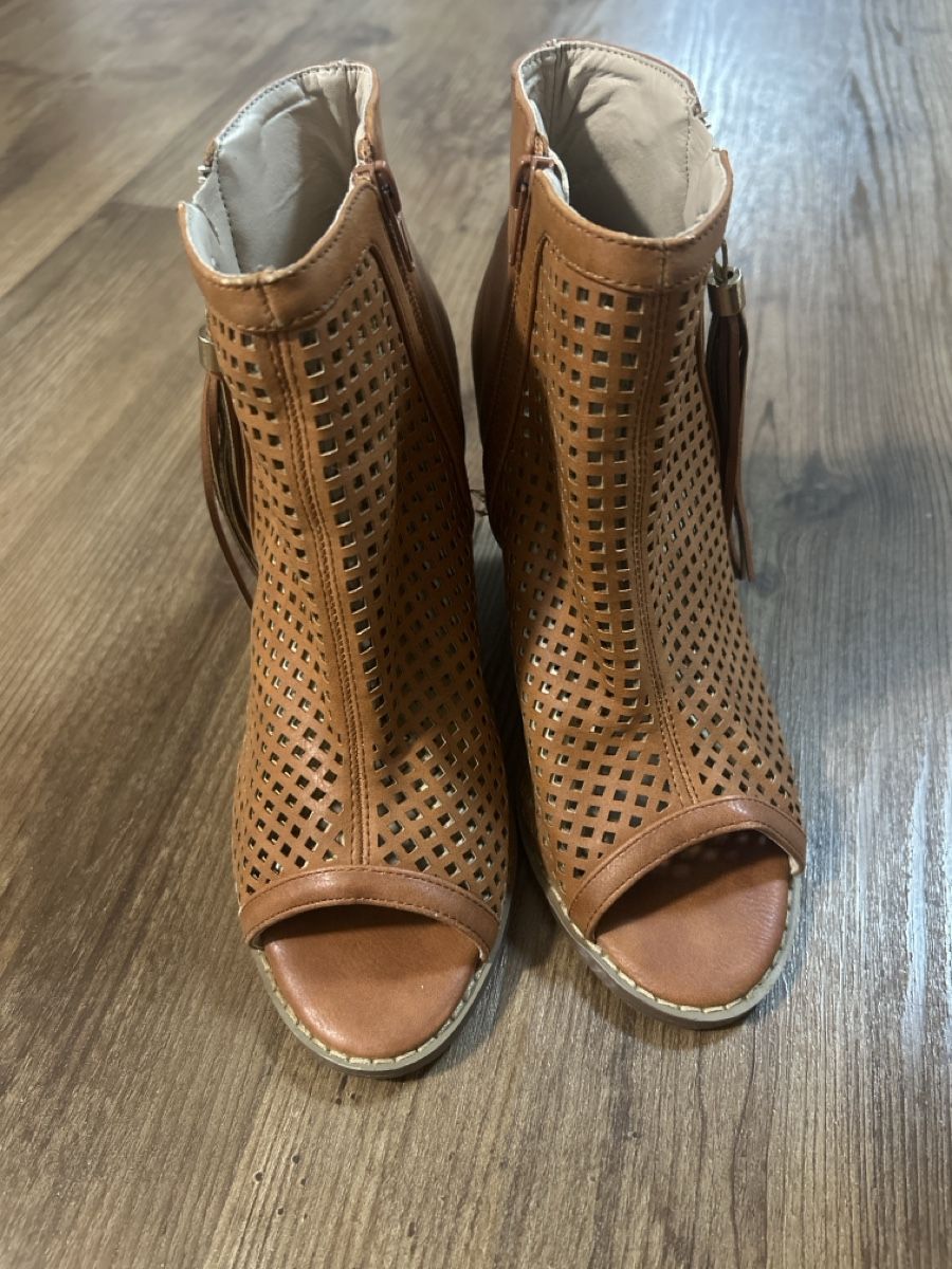 Scarpe da donna: Bottines à talons ajourées marron taille 37 – Usato da Biel/Bienne venduto da Lorenzo2014 2