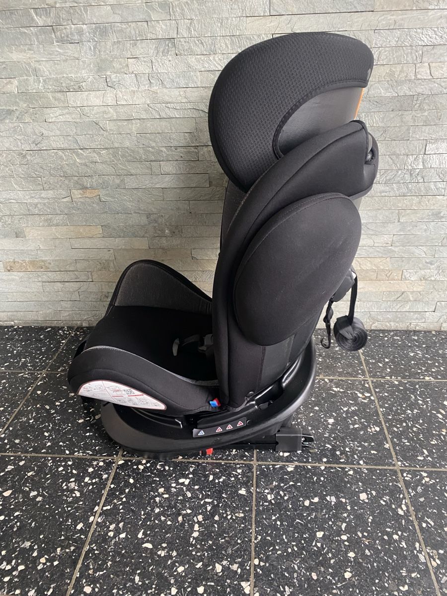 Chicco Auto-Kindersitze: Kindersitz Auto – Gebraucht aus Ettingen von hab_x5yk 1