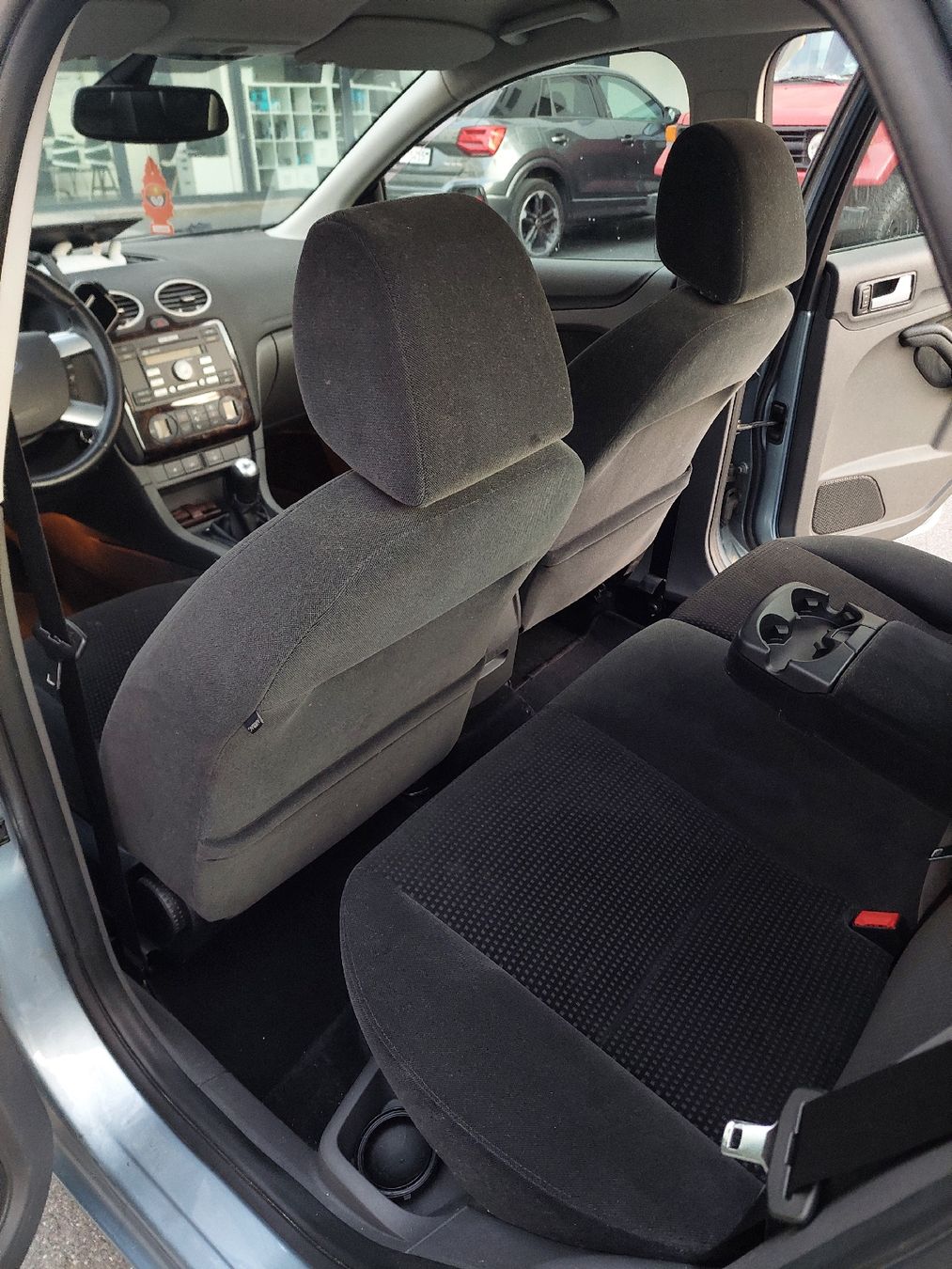 Ford Autos: Focus Sedan 2.0 98.000km – Defekt aus La Roche FR von dha_jm5b 9