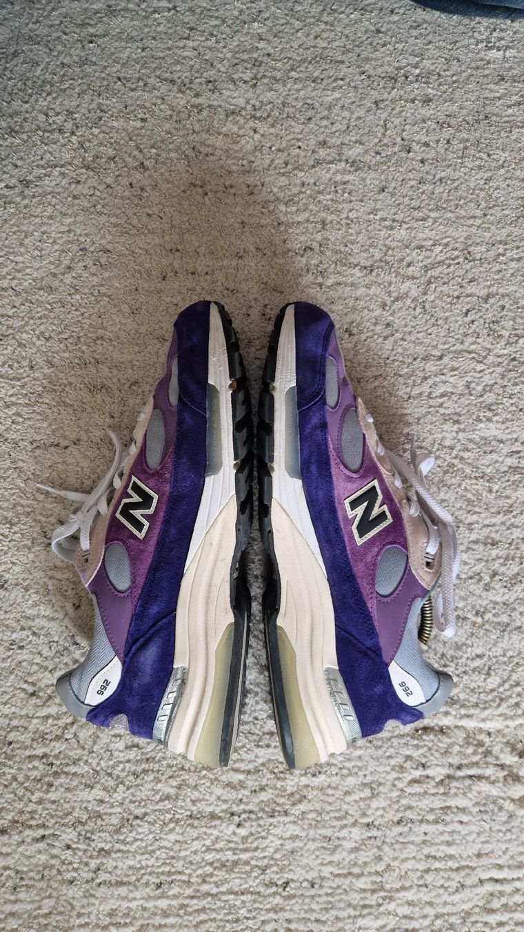 New Balance Chaussures hommes: New Balance 992 atomic violet – D'occasion à Fribourg par Thib124 1
