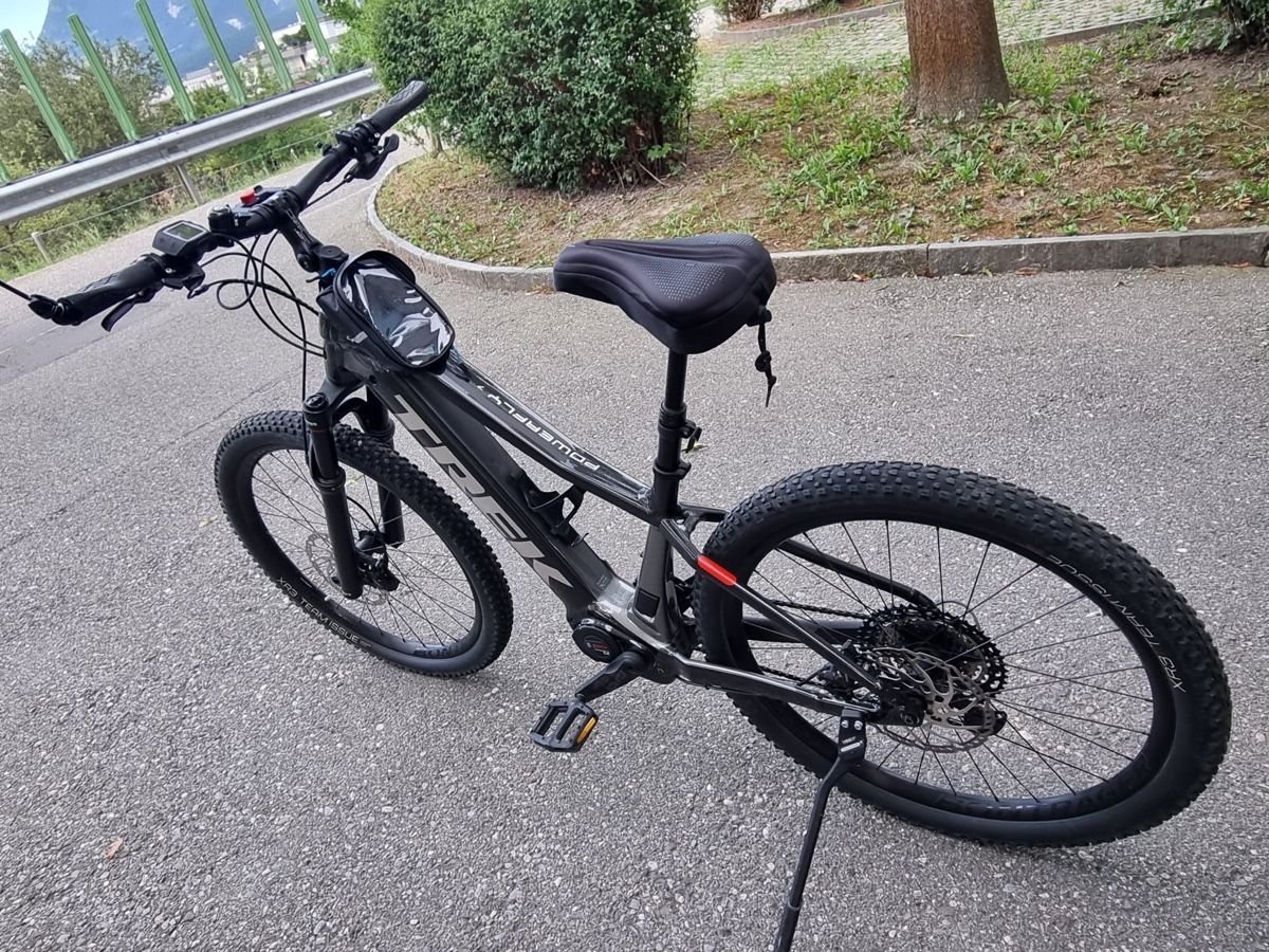 Trek Biciclette: Trek Powerfly E-Bike M gebrauchter Zustand – Usato da Igis venduto da MariM04