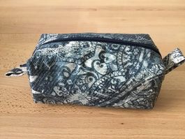 Tasche / Necessaire / Kosmetiktasche / Etui, neue Handarbeit