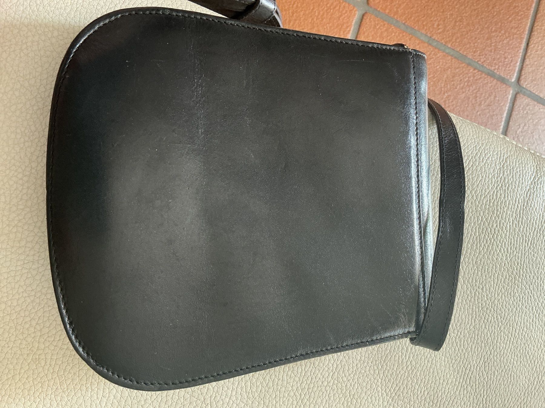 Bally Taschen für Damen: Bally Leder Umhängetasche – Gebraucht aus Wettingen von Andres54 2
