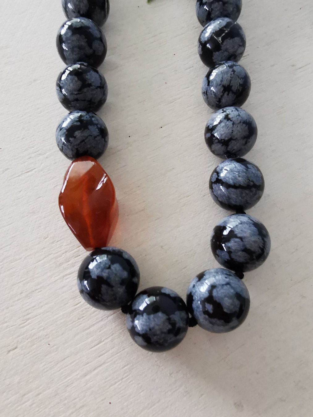 Catenine: kratives Collier mit Schneeflockenobsidian & Bernstein – Nuovo e nell'imballaggio originale da Dierikon venduto da Buntspecht-10 1