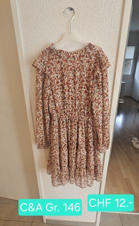 Kleid C&A Grösse 146 guter Zustand