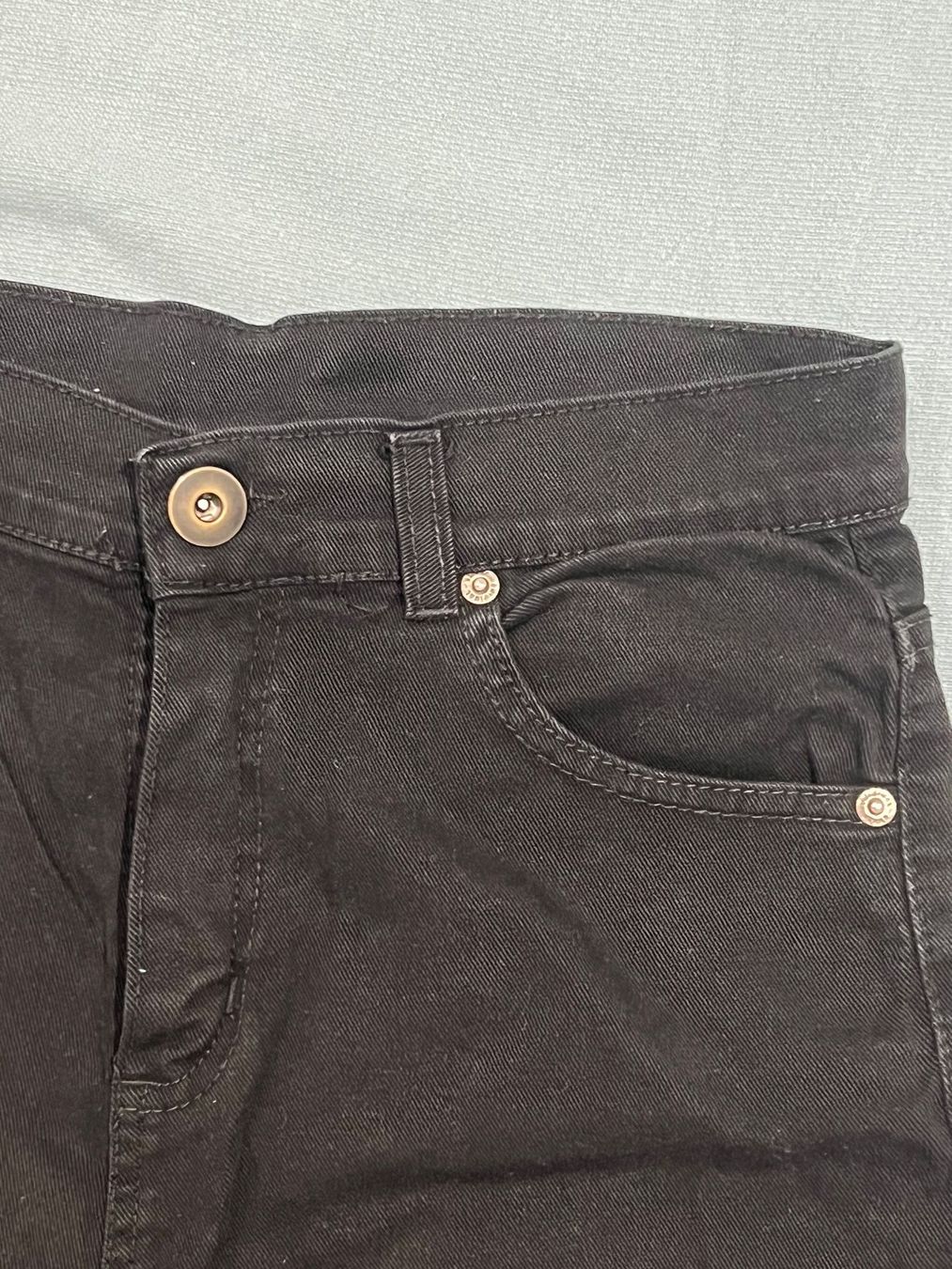 Pantaloni: Jeans Shorts Schwarz Stretchy Grösse 28 – Usato da Zürich venduto da Stami129 4