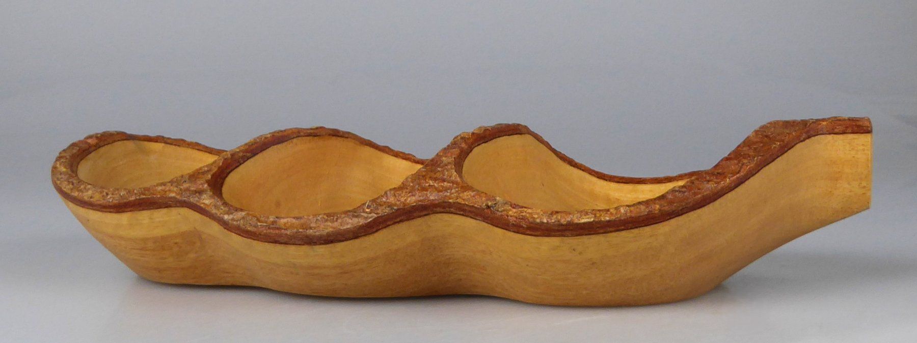 Coupes: Holz Schale mit 3 Fächern – D'occasion à Volketswil par brockipfannenstil 2