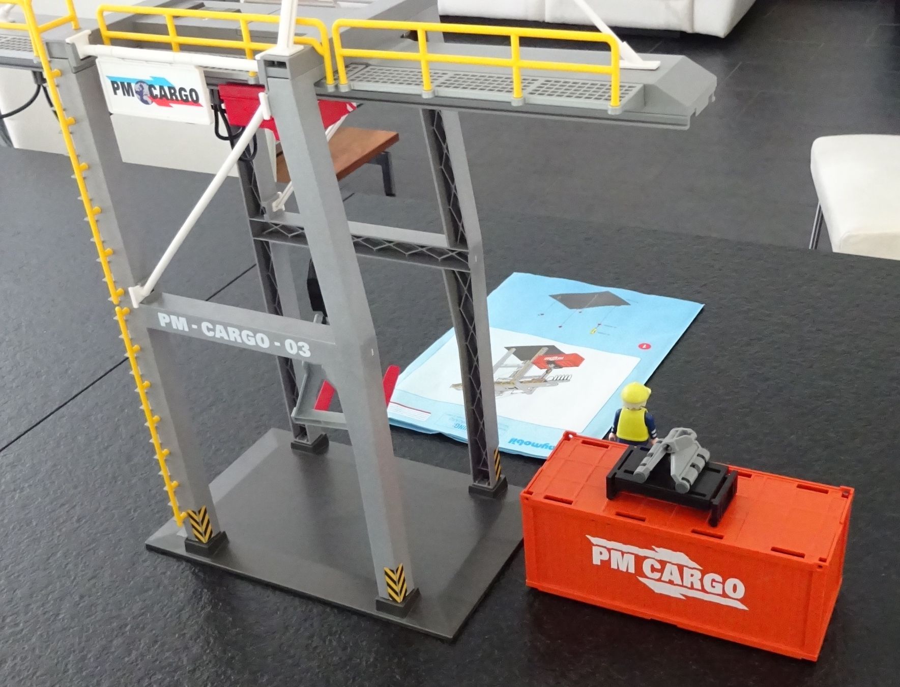 Playmobil Giocattoli: Playmobil 5254 - Elektrisches Verladeterminal – Usato da Wagenhausen venduto da Svema 3