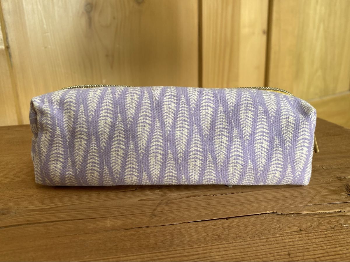 Herlitz Altro in Scrittura & Disegno: Lila Etui Baumwolle mit Spruch - Neu! – Nuovo (secondo la descrizione) da Buochs venduto da H16 2