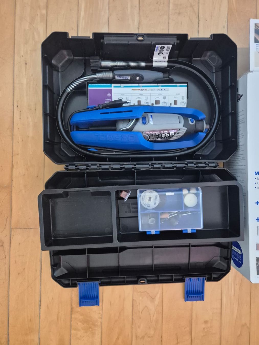 Dremel Aiguiseuses & polisseuses: Dremel 3000 Series – D'occasion à Rüschlikon par cm1993 2