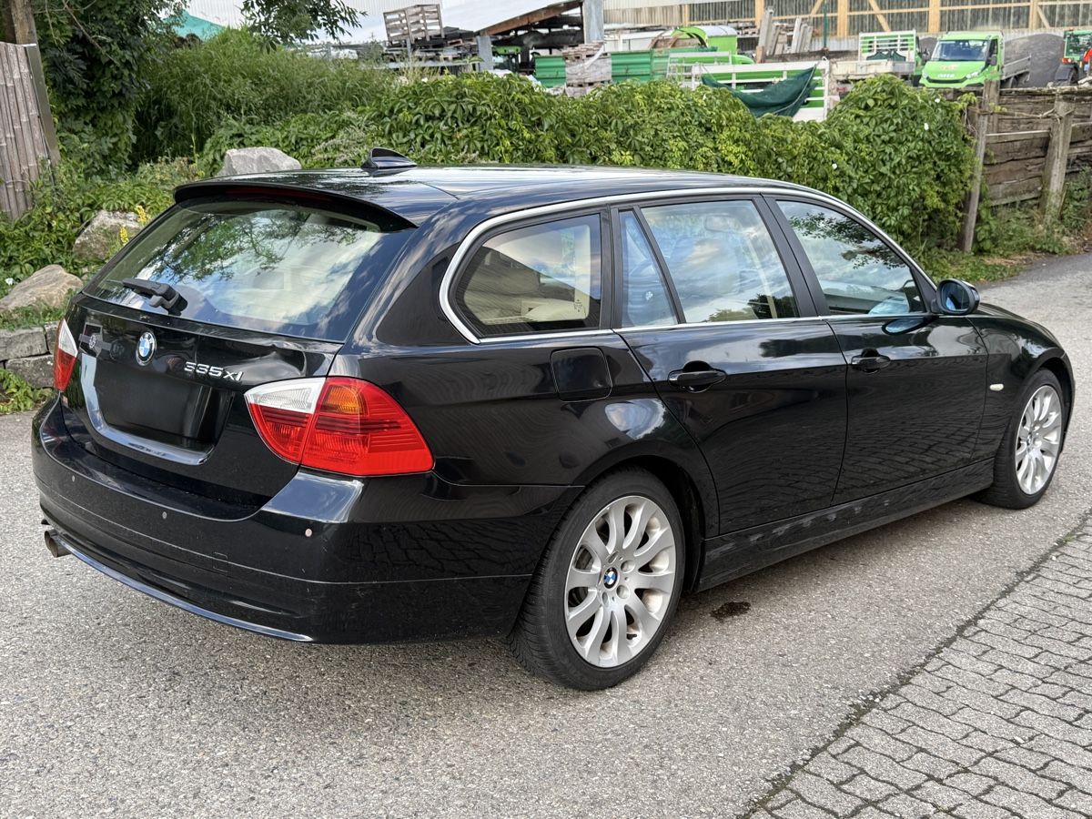 BMW Autos: BMW 325xi Touring – D'occasion à St.Gallen par nouah