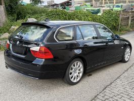 BMW 325xi Touring