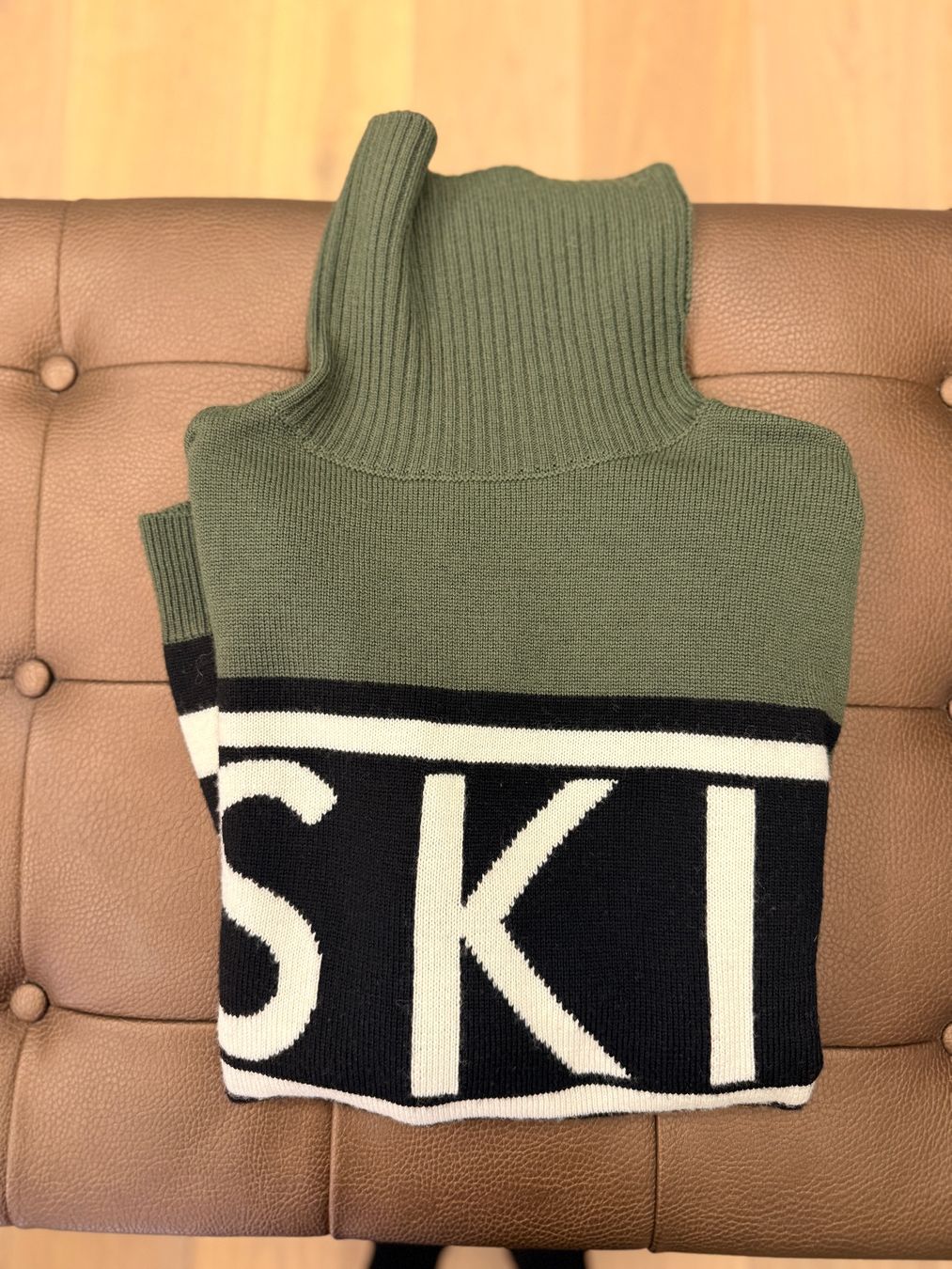 Maglioni & Felpe: Perfect Moment Ski Pullover , Grösse M, Top! – Usato da Wollerau venduto da Falou_Sch