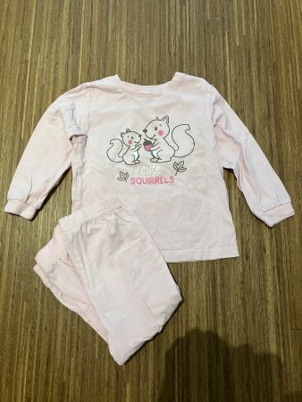 Rosa Pyjama mit Eichhörnchen, Grösse 98, Smile 🛍️