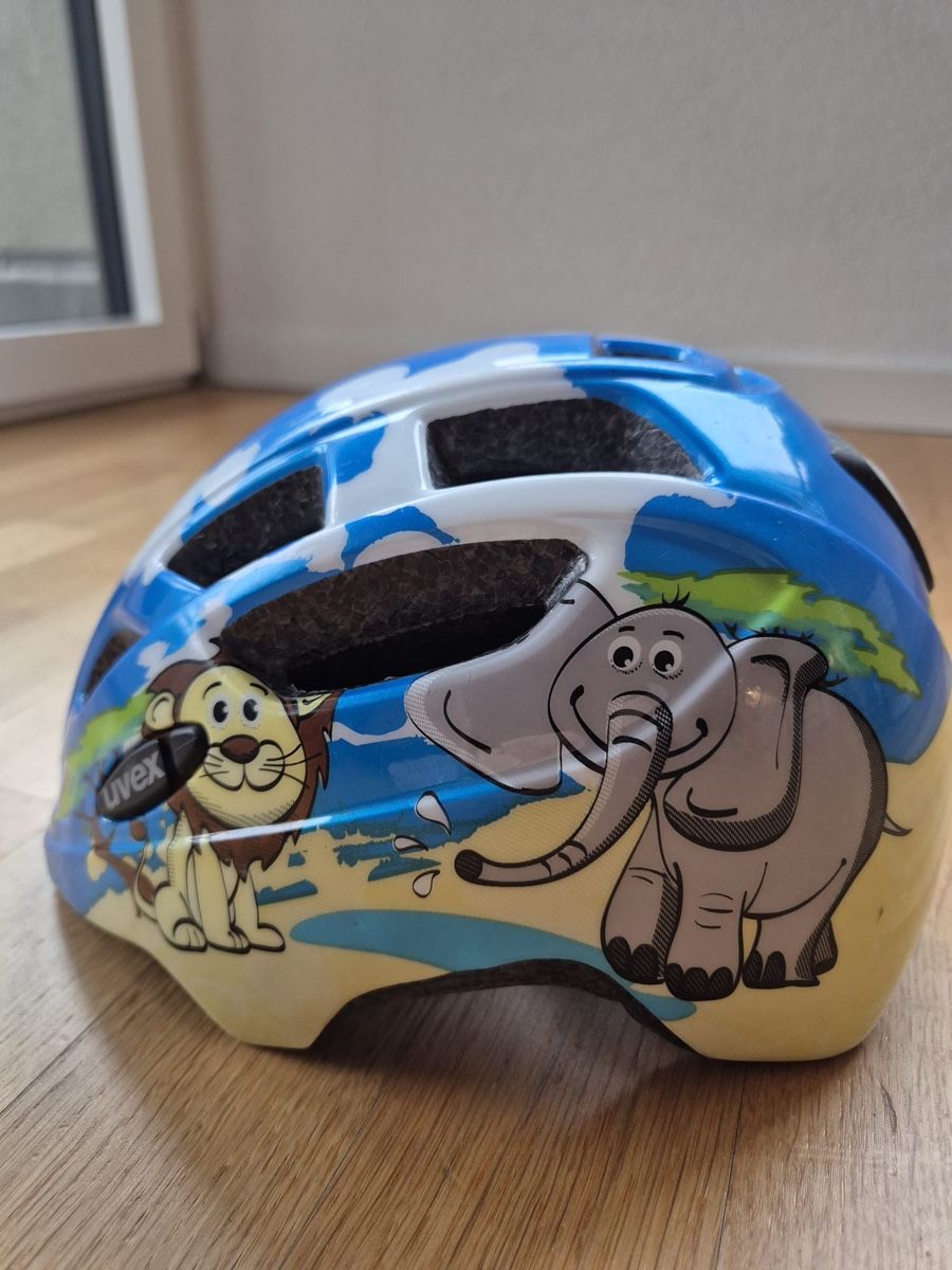 Uvex Caschi: Kinder Velohelm Uvex - Gr. 47-52 cm – Usato da Zürich venduto da Agave_Sue 2