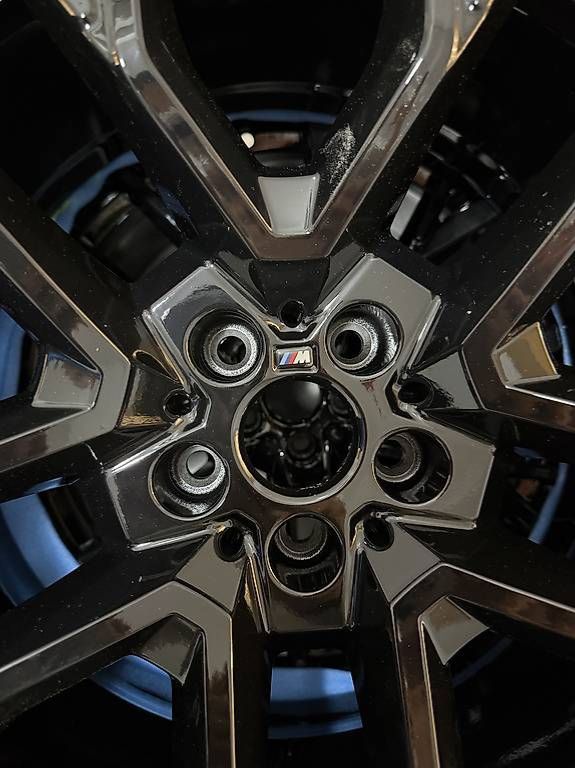 BMW Felgen: BMW XM 5 Competition Felgen – Gebraucht aus Neuheim von ane_vp2c 4