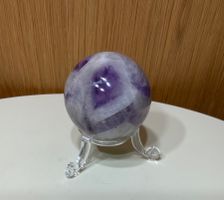 Sehr schöne Amethyst Kugel mit Ständer aus Madagaskar
