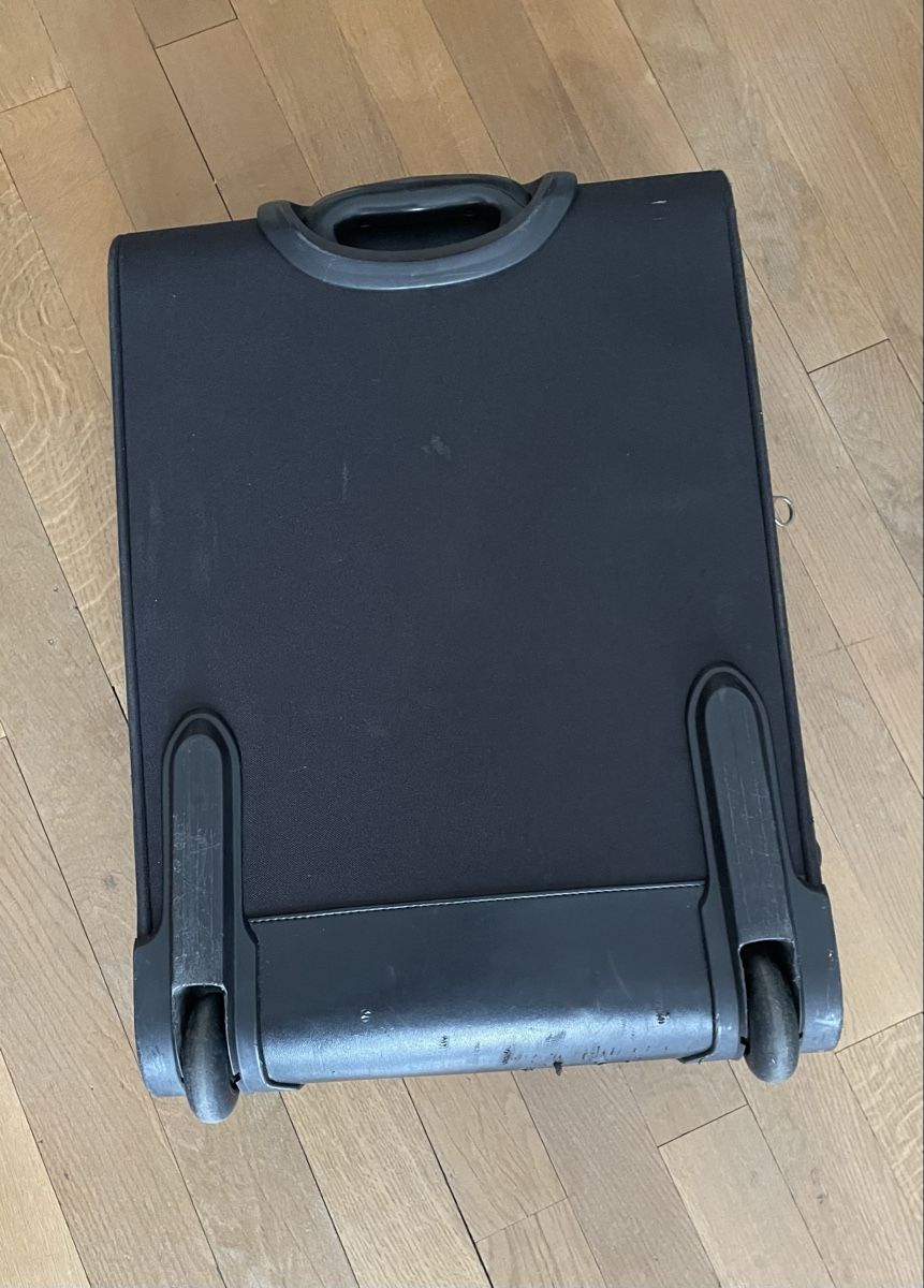 Koffer & Taschen: Samsonite  Rollkoffer schwarz – Gebraucht aus Glis von taisiya078 2