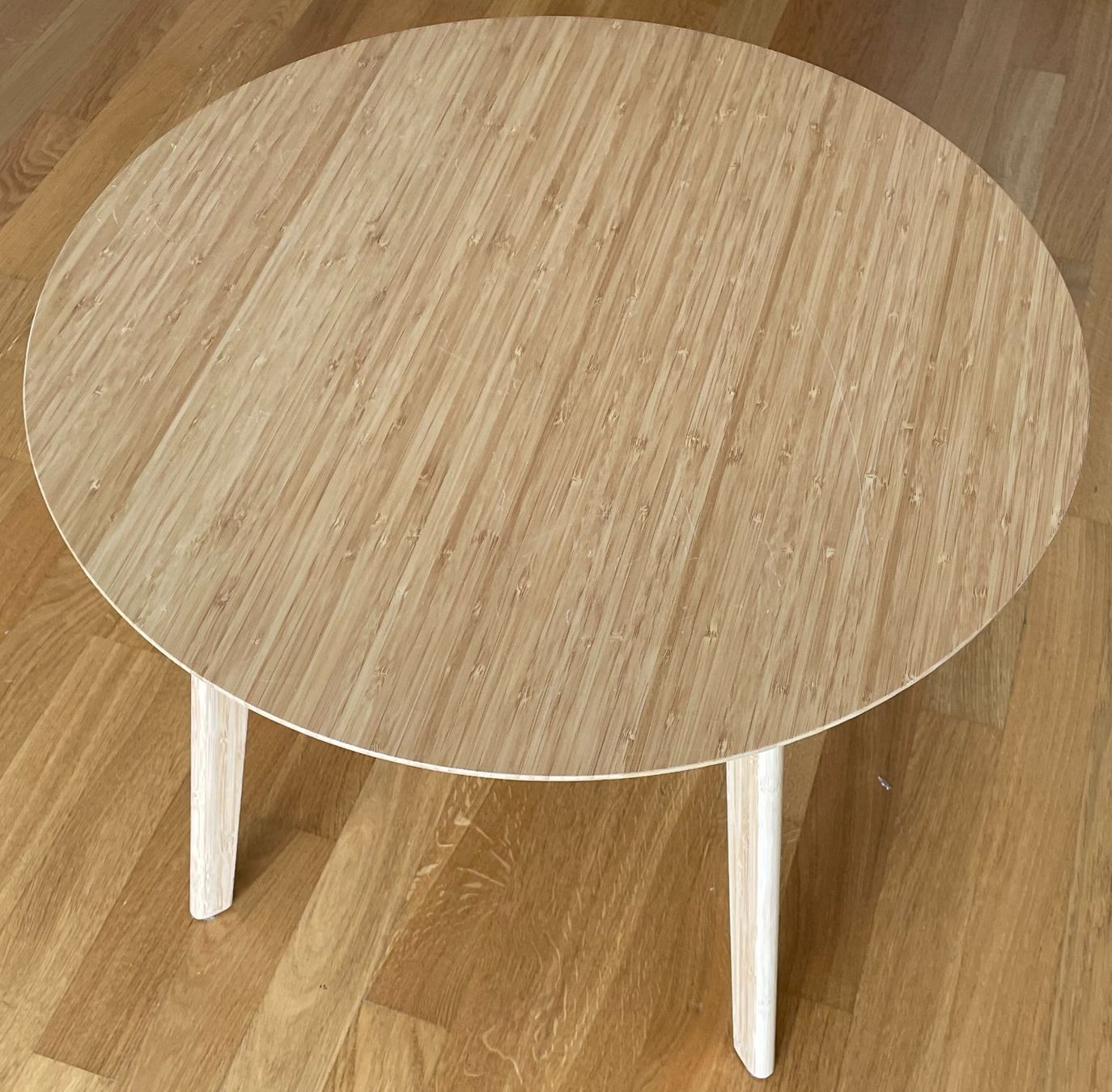 Ikea Tavoli: IKEA FINEDE Round Bamboo Side Table, 2 Available – Usato da Basel venduto da JohnnyCrash