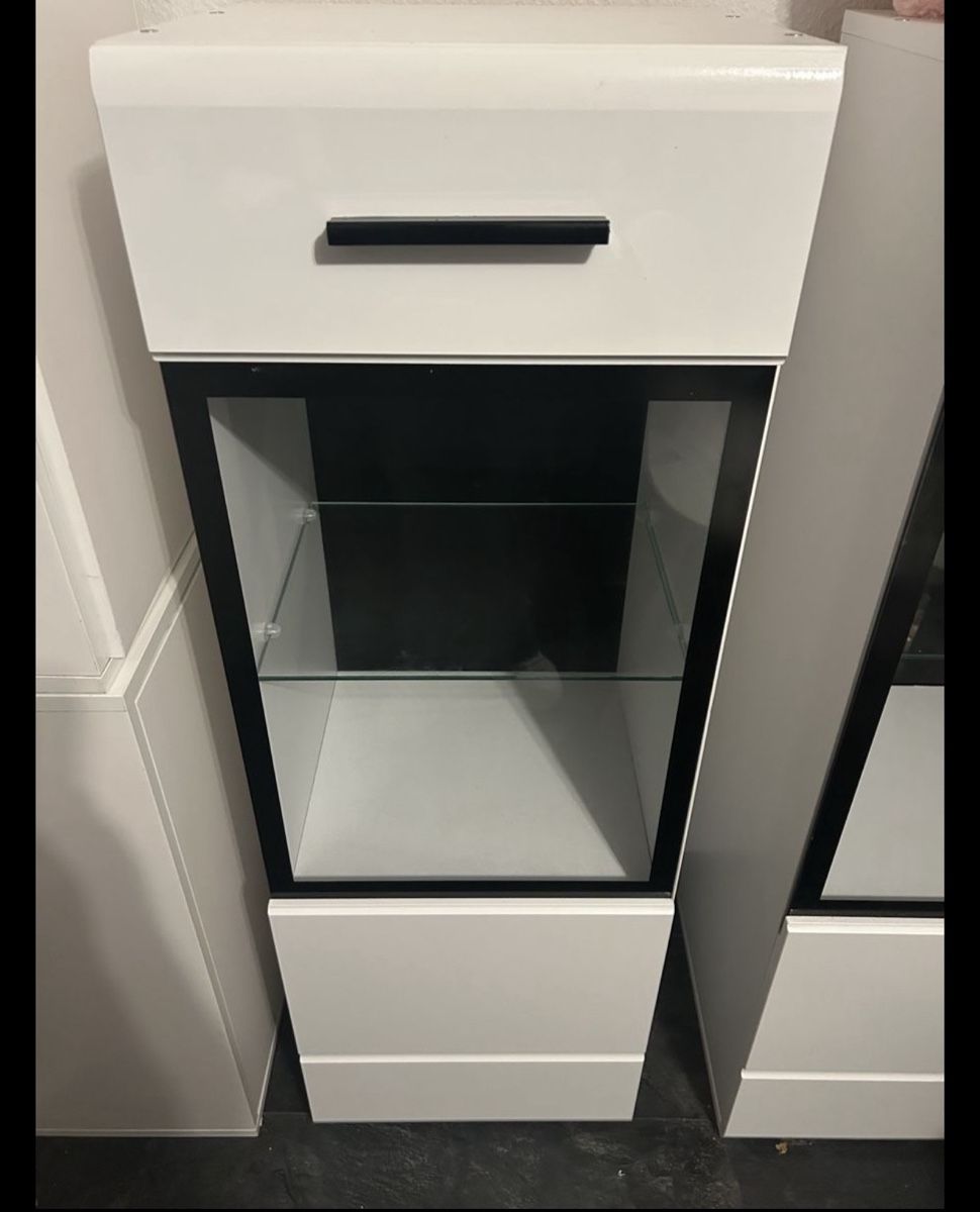 Vetrine: Mobel mit vitrine – Usato da Dietikon venduto da ter_kvs8