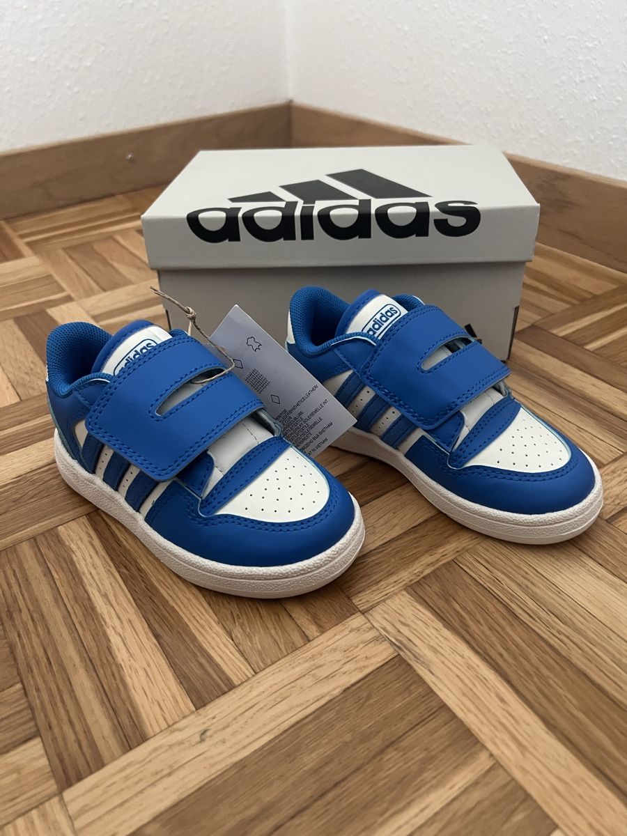 Adidas Scarpe per ragazzi: Adidas Grösse 24, NEU mit Etikett – Nuovo e nell'imballaggio originale da Oberentfelden venduto da asg_2cdd 1