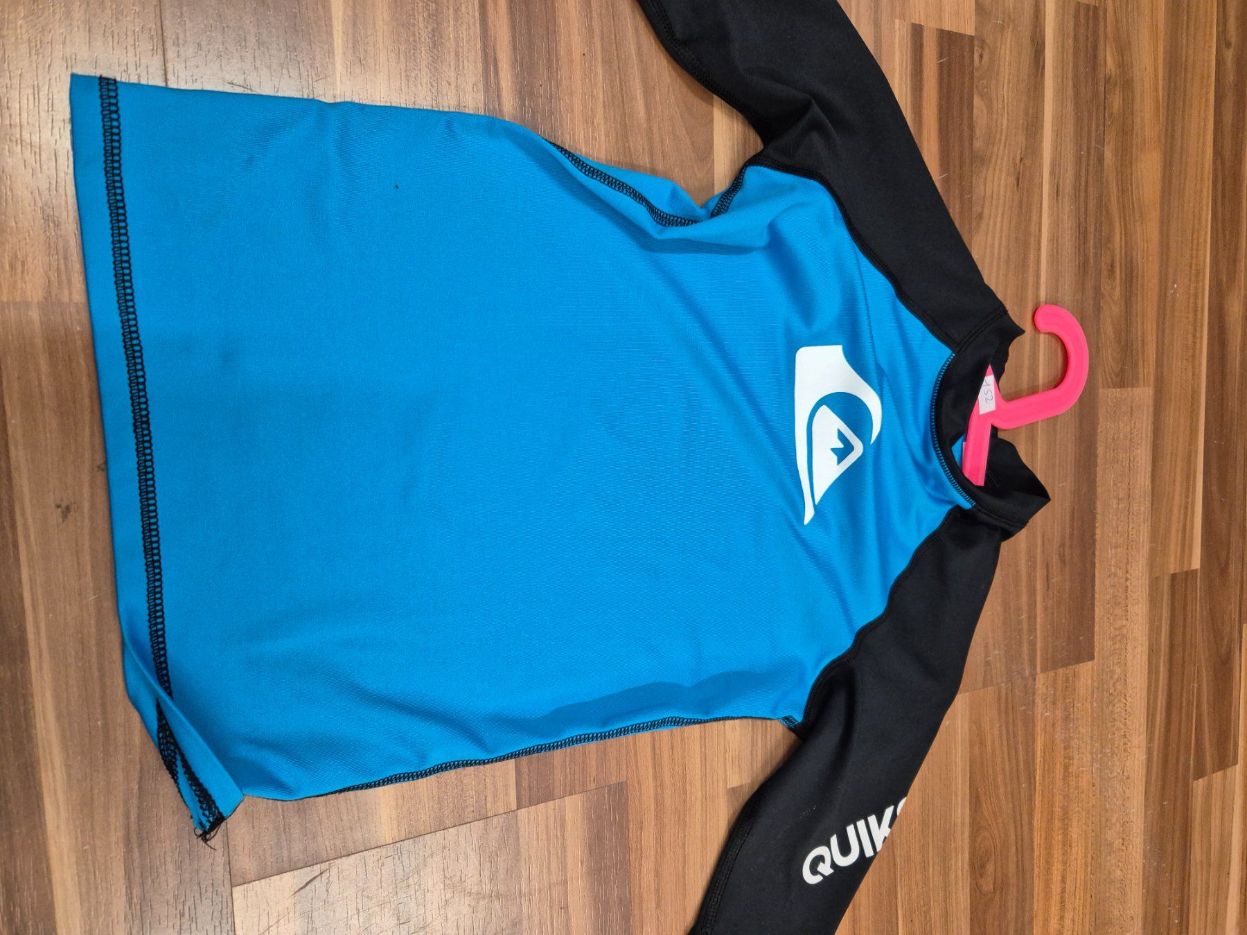 Costumi da bagno & Bikini: Badeanzug Olaian oder Shirt Quicksilver B – Usato da Schwarzenburg venduto da Flamingo07 1