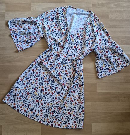Gr. S Mango Blumenkleid Sommerkleid floral mini