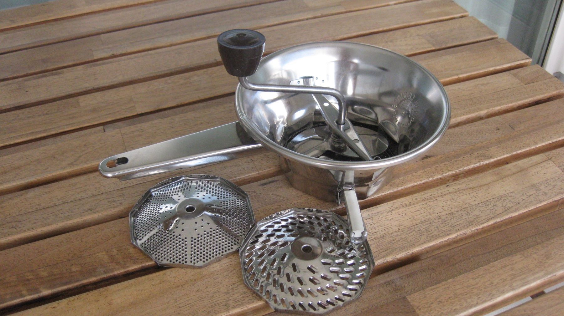 Elettrodomestici da cucina: Passevite Passiermühle Flotte Lotte – Usato da Nussbaumen AG venduto da Daddy5