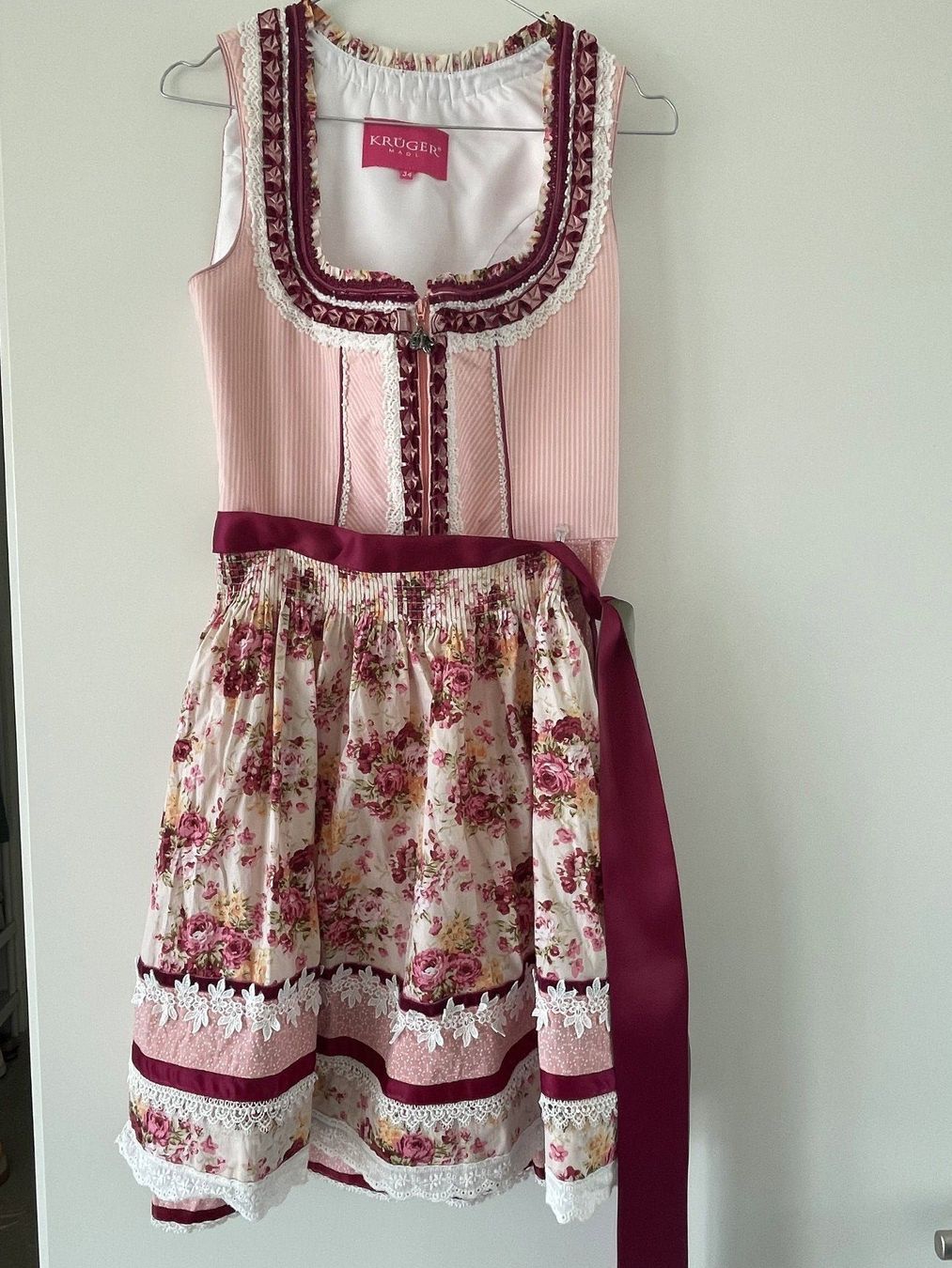 Costumi: Dirndl Krüger rosa Gr. 34 – Usato da Zürich venduto da Patici