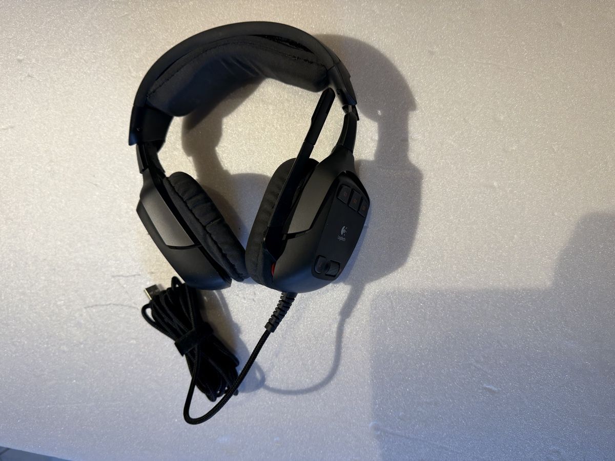 Logitech Cuffie: LOGITECH  G35  CASQUE  SON  SURROUND – Usato da Apples venduto da Gasscret