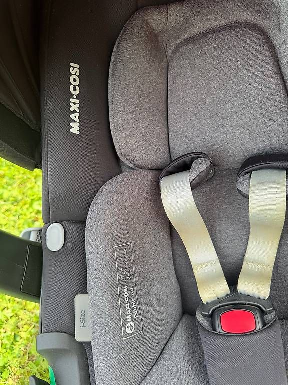 Seggiolini per auto: Babyschale + Kindersitz mit isofix 360 pro – Usato da Adliswil venduto da U.Kundert 2