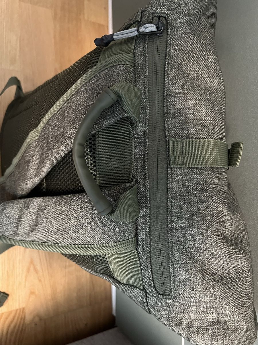 Zaini: Grüner Rolltop-Rucksack, Marke Kenorada – Usato da Winterthur venduto da mel_wy 6