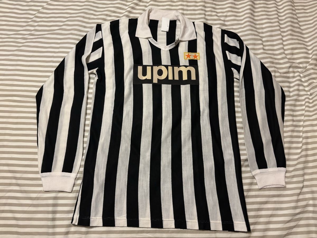 Juventus Canottiere & Pantaloni: Juventus n11 maillot  – Usato da Le Grand-Saconnex venduto da focamix